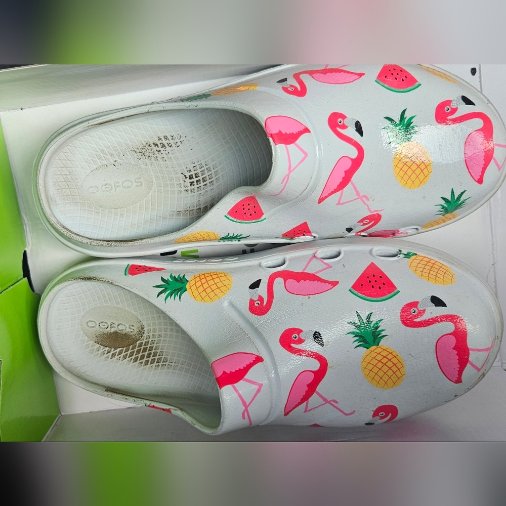Oofos clogs